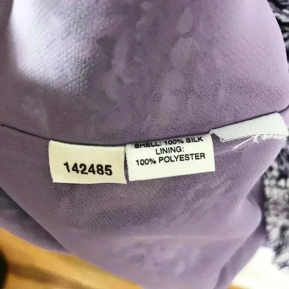 y2k Vintage Silk Lavender Ann Taylor Long Sleeved Blouse V Neck Size 8 - Picture 8 of 9